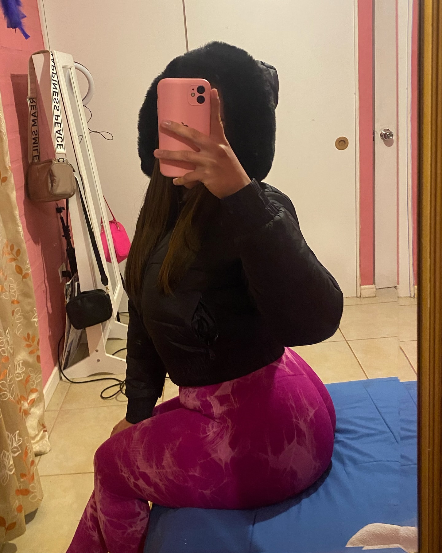 Instagram: daafnee_zf