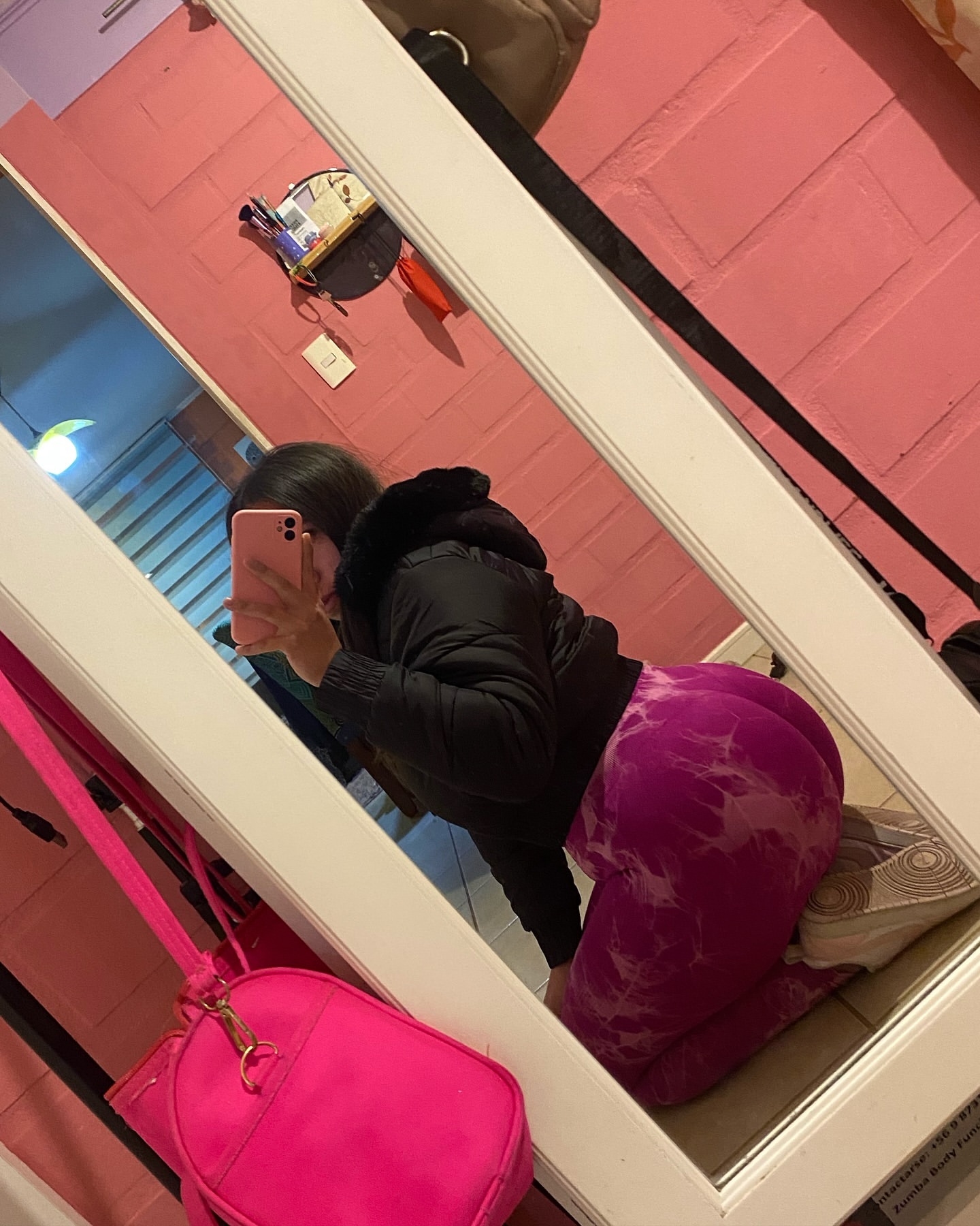 Instagram: daafnee_zf