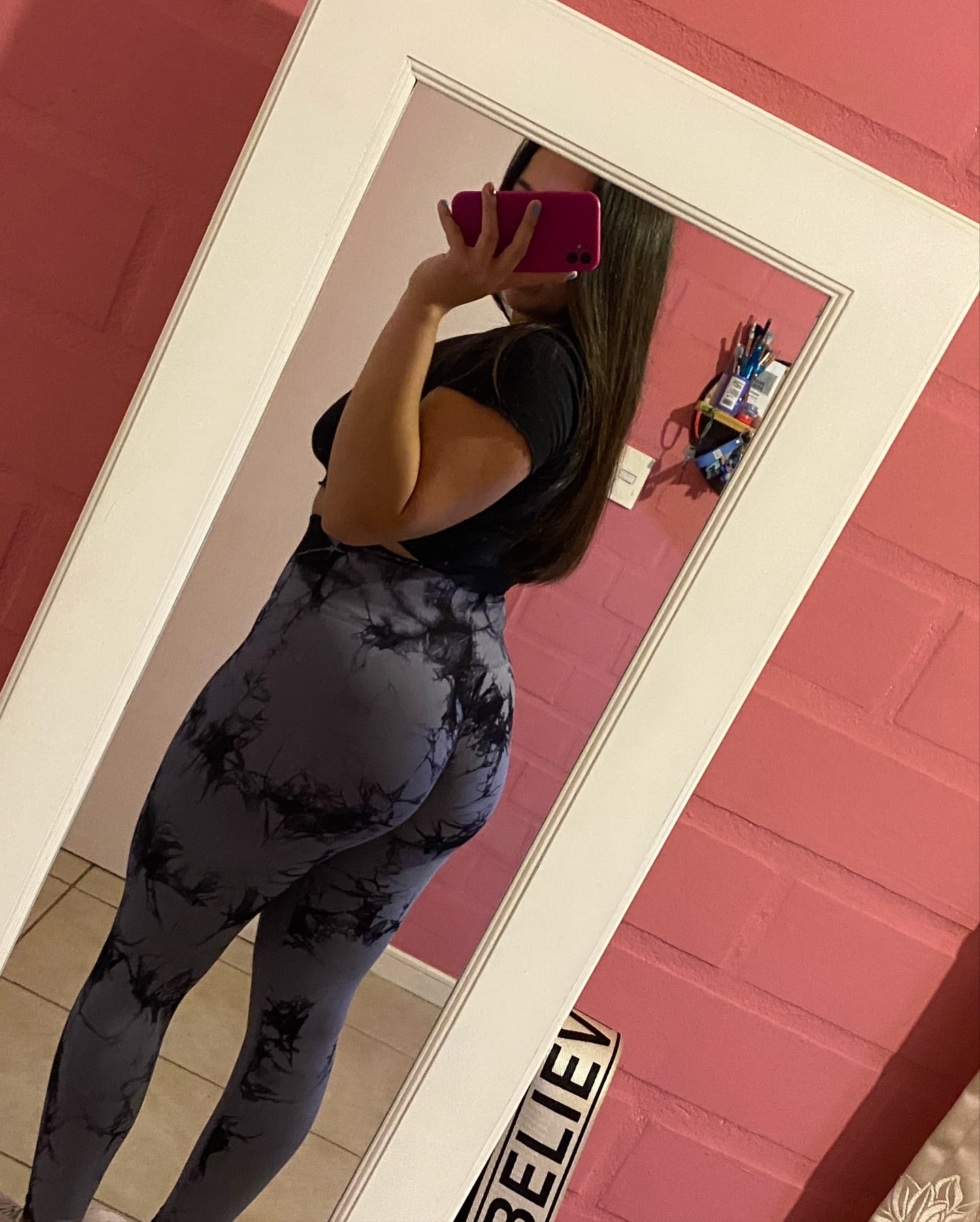 Instagram: daafnee_zf