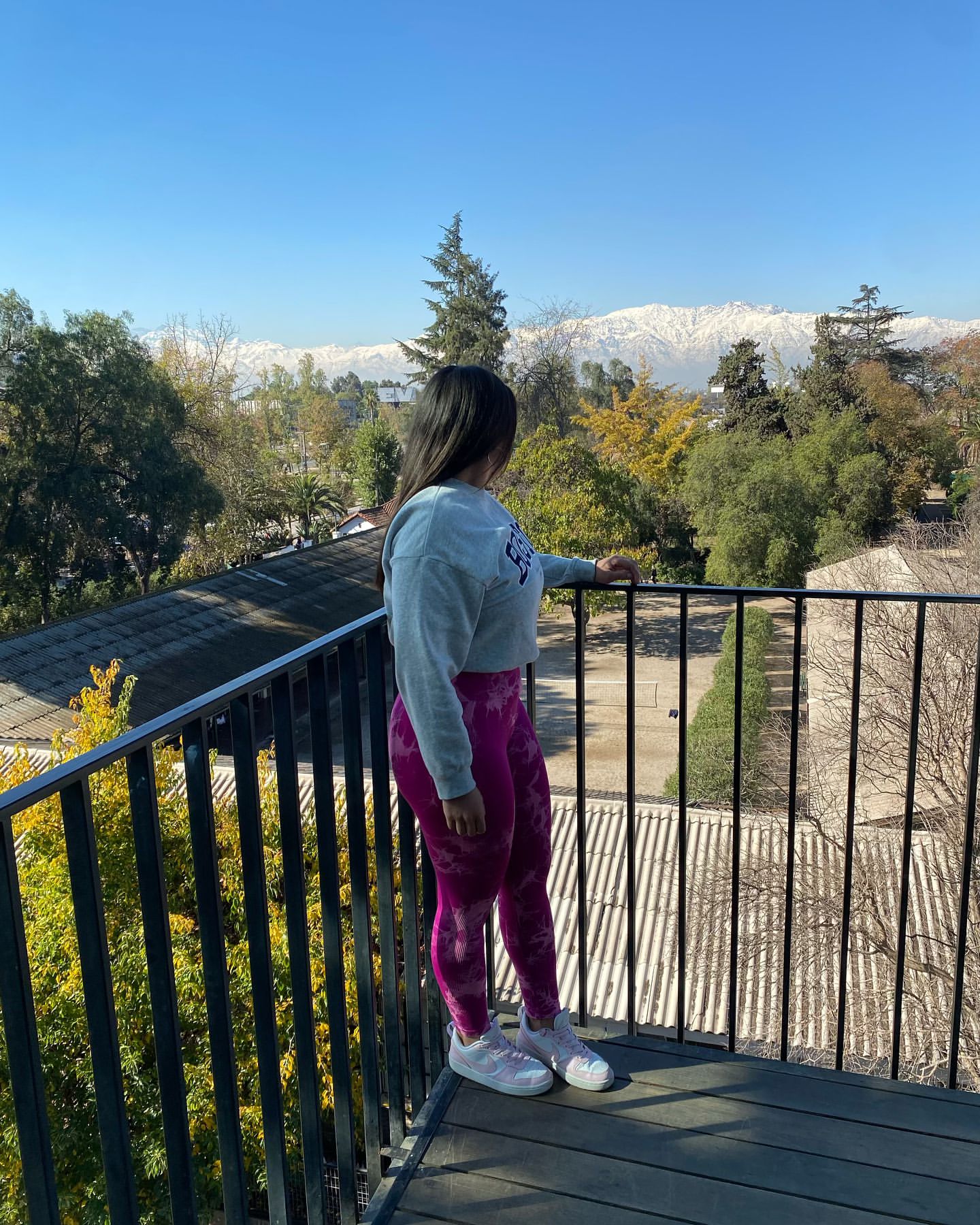 Instagram: daafnee_zf