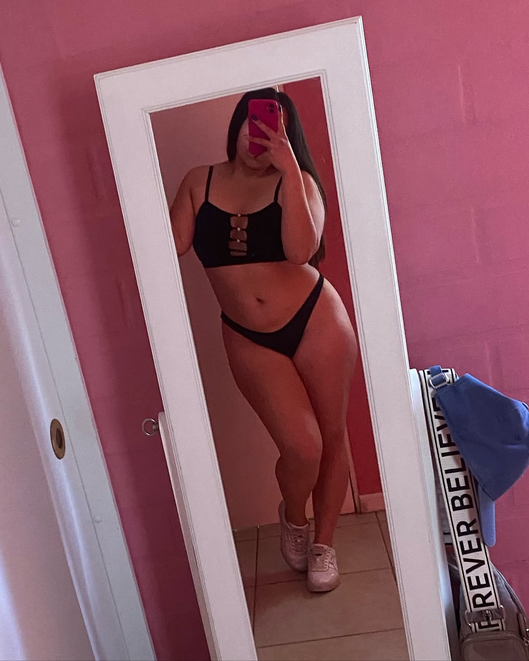 Instagram: daafnee_zf