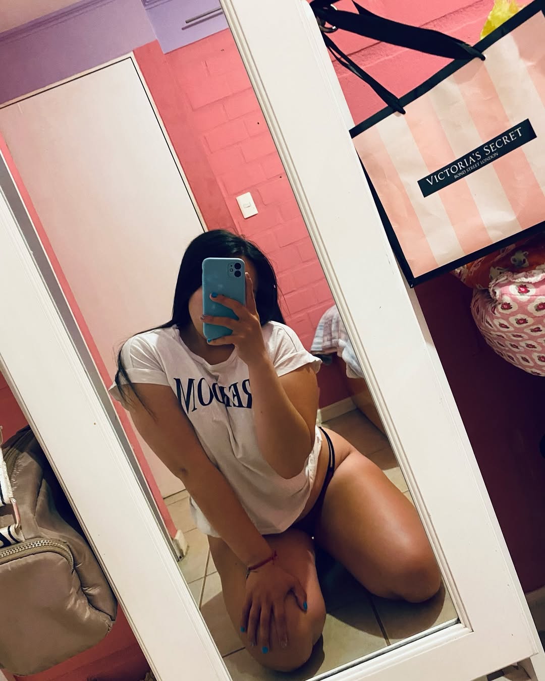 Instagram: daafnee_zf