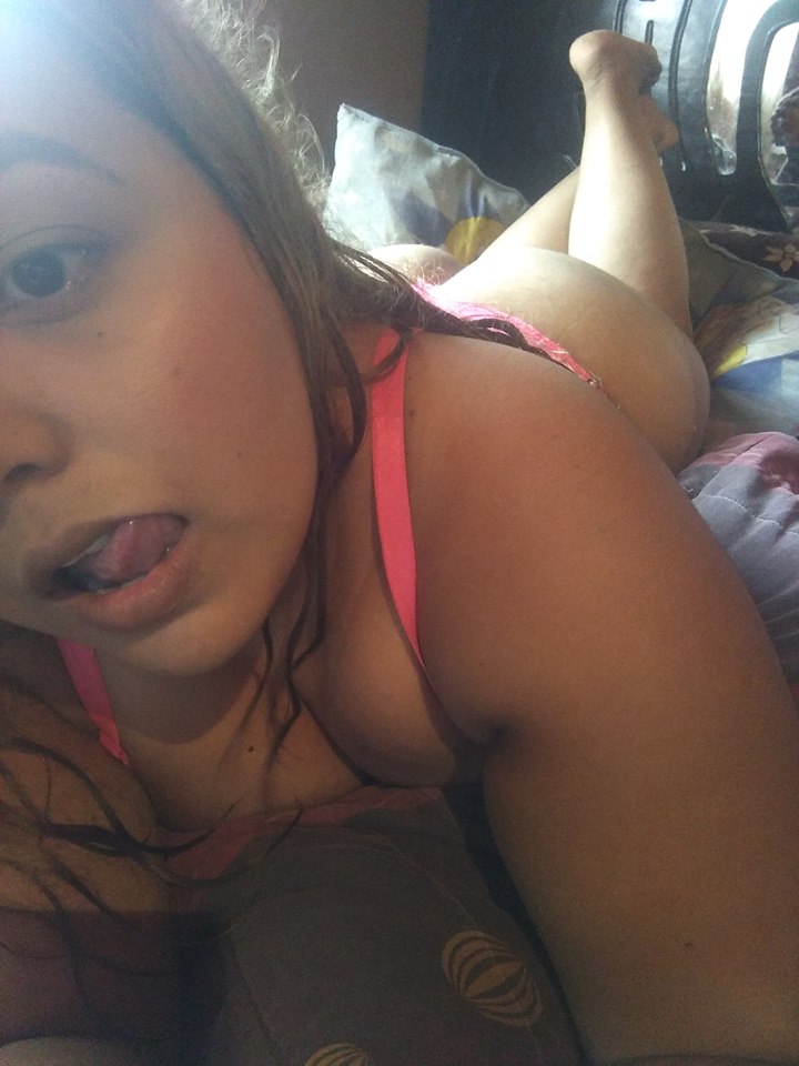 Una gordita tetona clásico bien cachonda