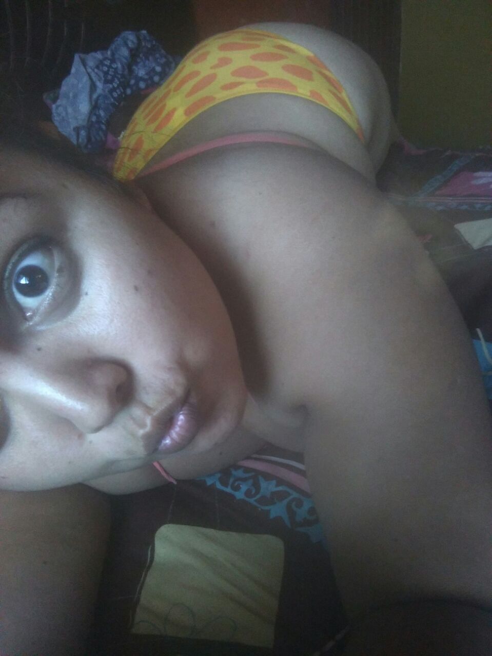 Una gordita tetona clásico bien cachonda