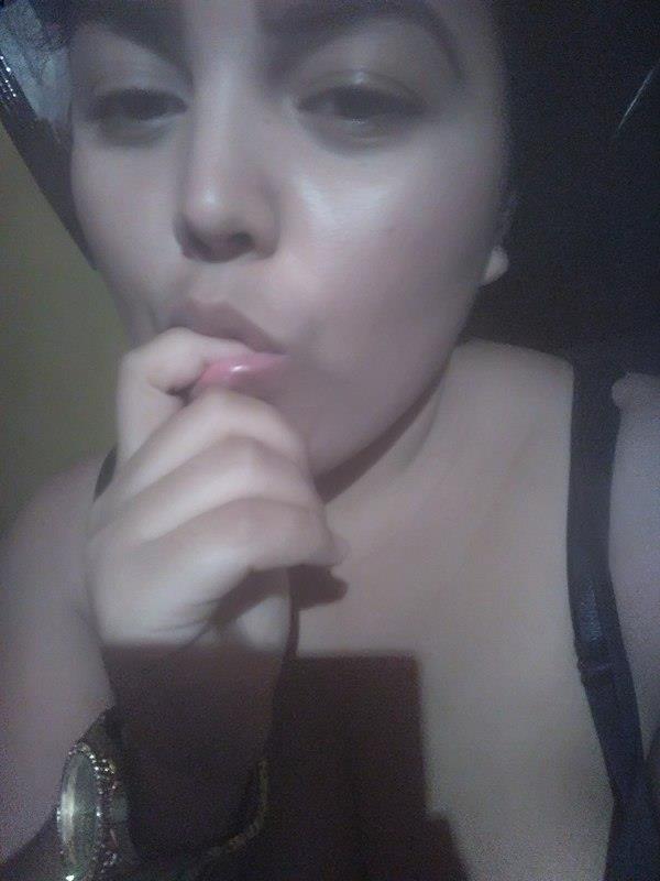 Una gordita tetona clásico bien cachonda