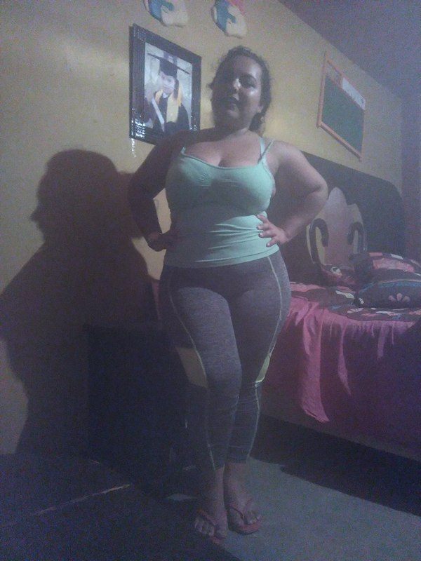 Una gordita tetona clásico bien cachonda