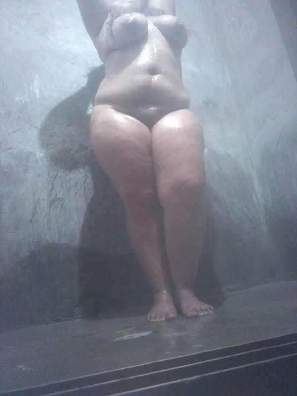 Una gordita tetona clásico bien cachonda