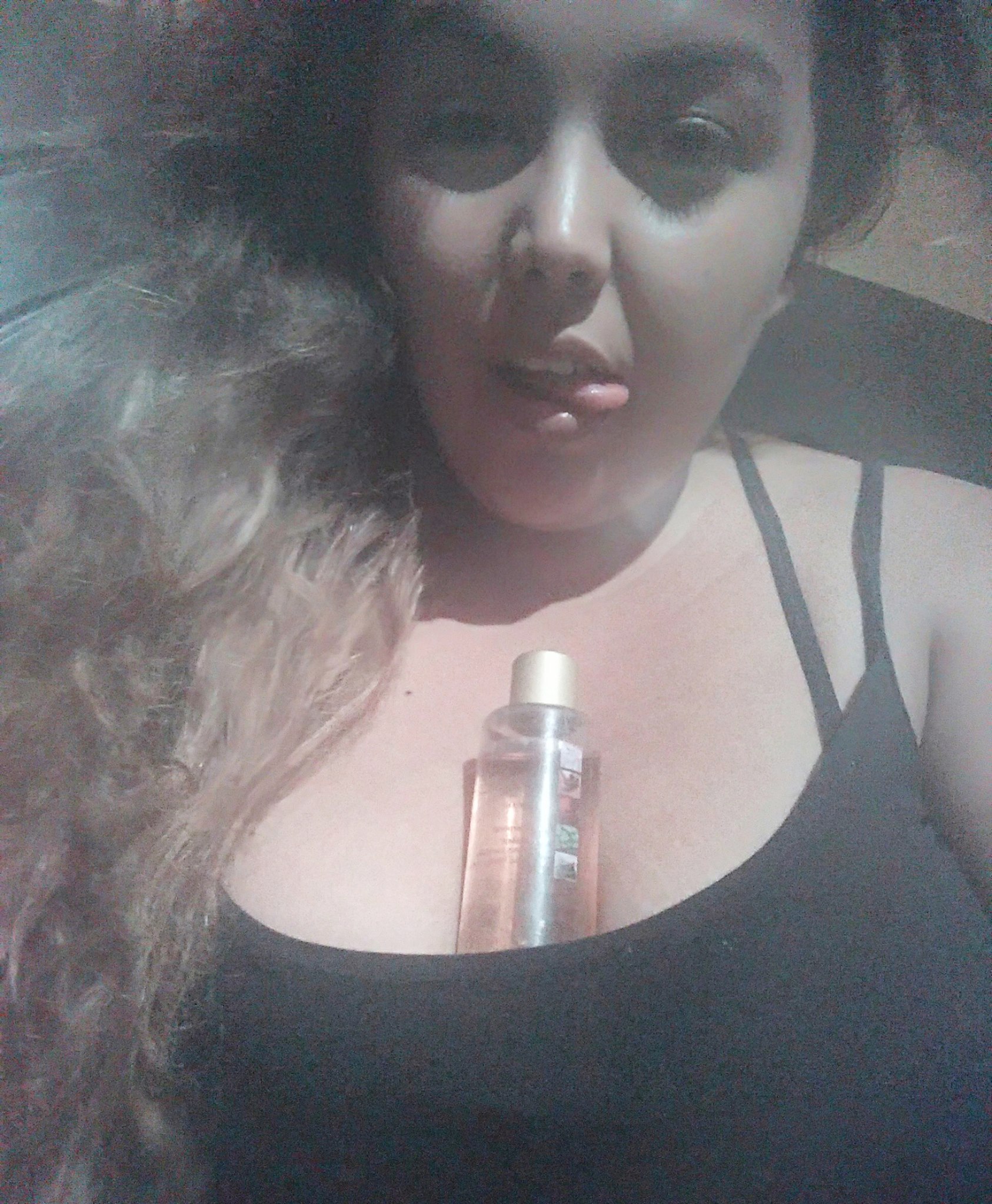 Una gordita tetona clásico bien cachonda