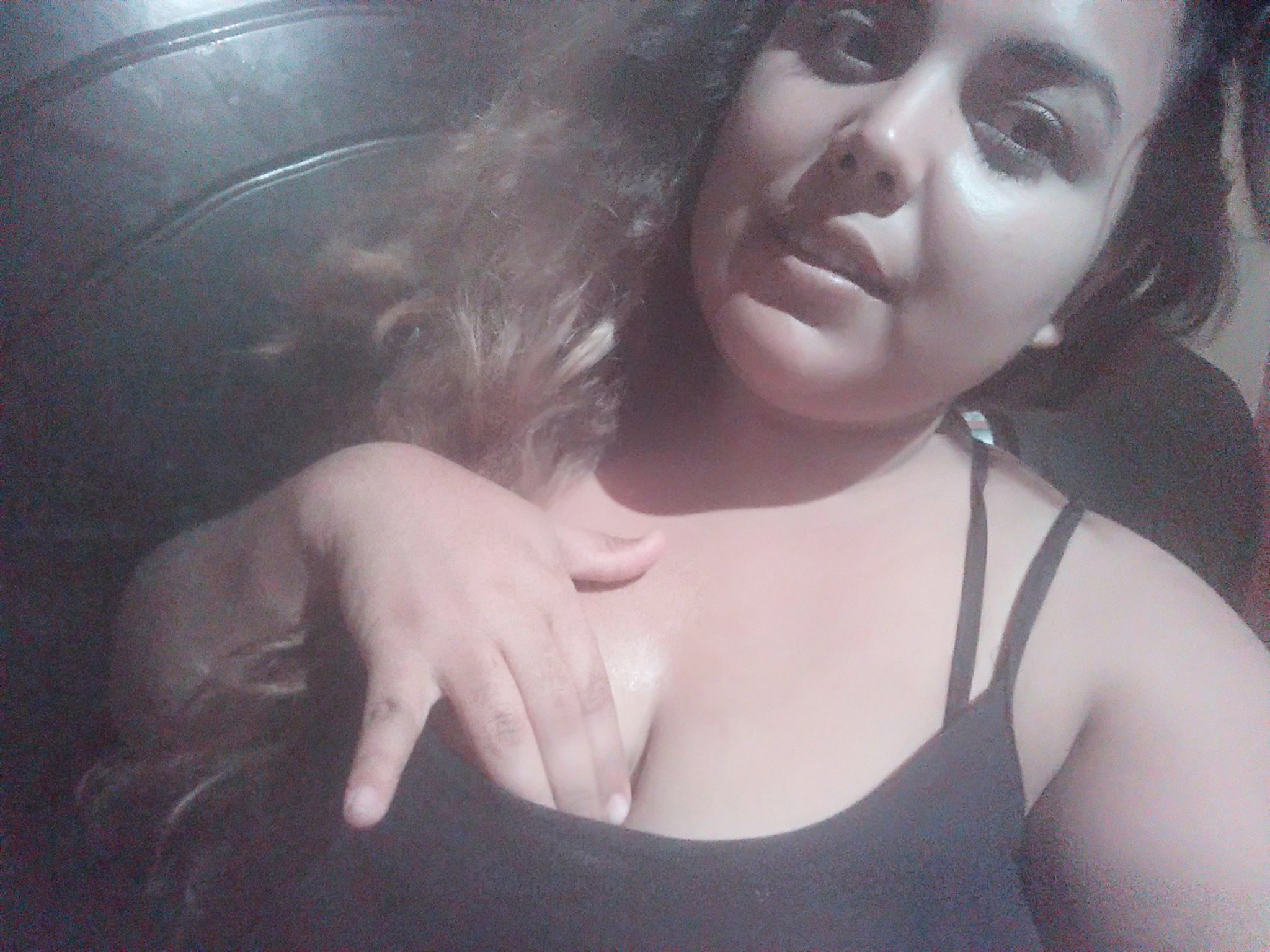 Una gordita tetona clásico bien cachonda