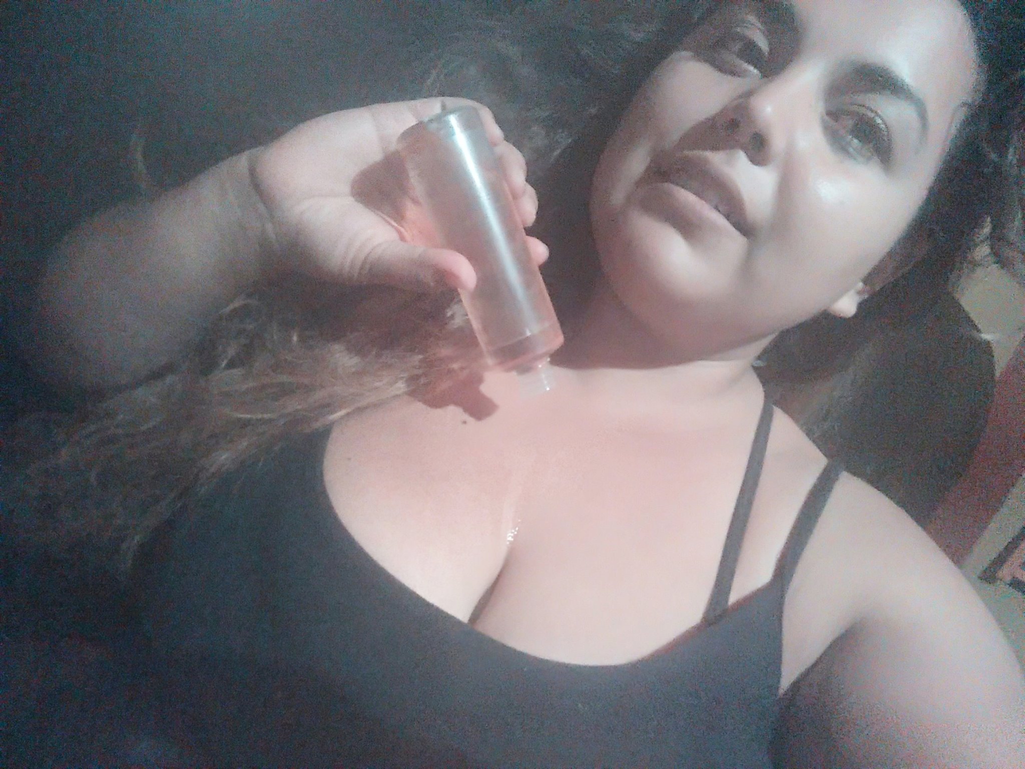 Una gordita tetona clásico bien cachonda