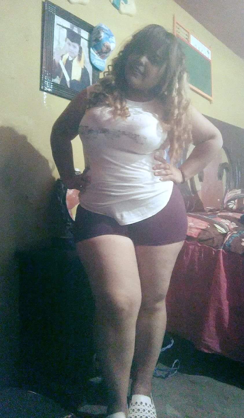 Una gordita tetona clásico bien cachonda