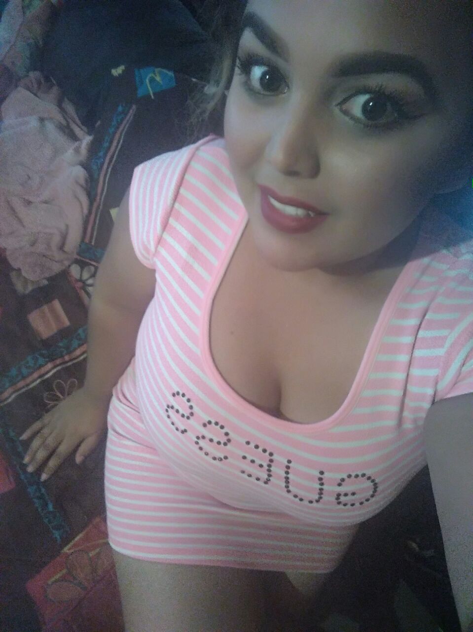 Una gordita tetona clásico bien cachonda