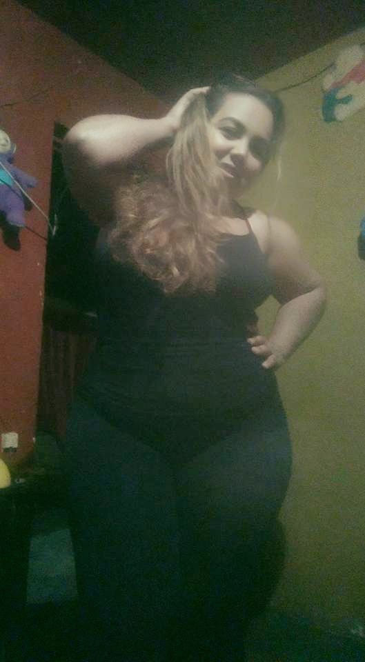 Una gordita tetona clásico bien cachonda