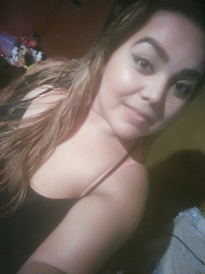 Una gordita tetona clásico bien cachonda