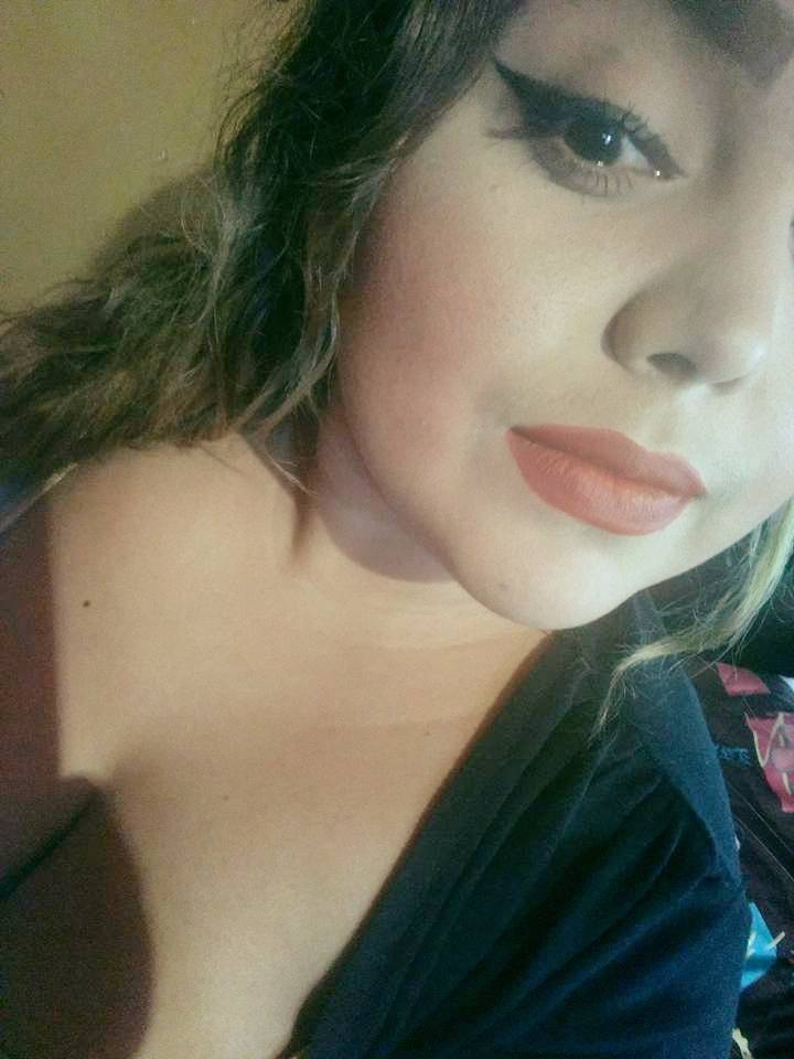 Una gordita tetona clásico bien cachonda