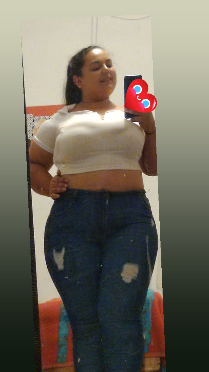 Una gordita tetona clásico bien cachonda