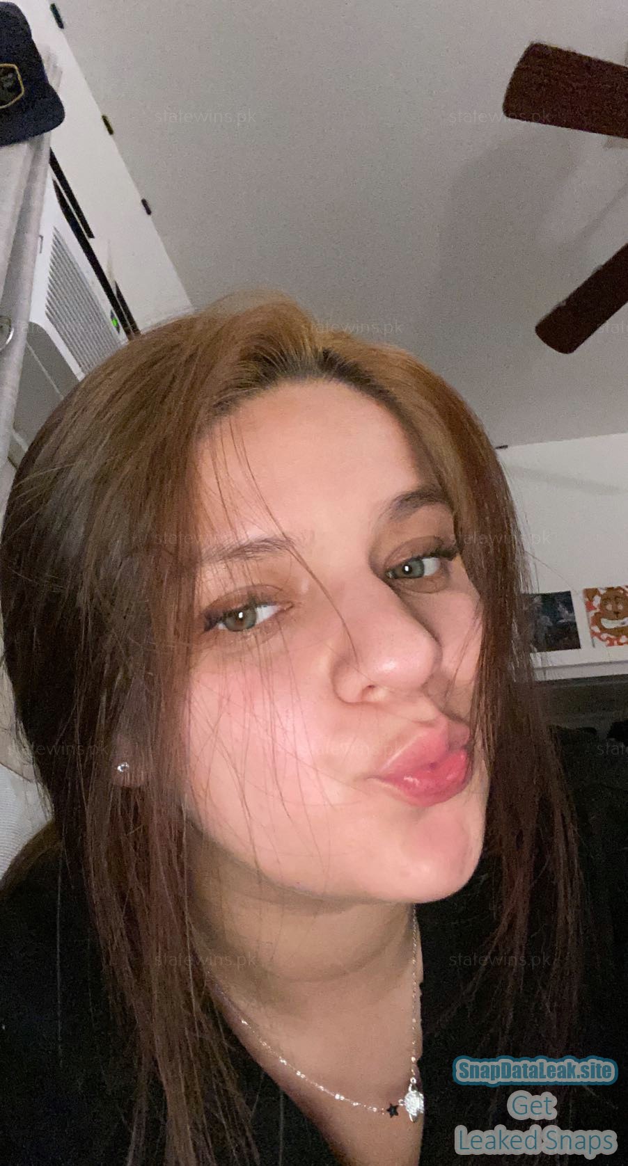 young legal girl caught on snapchat *LEAKED*