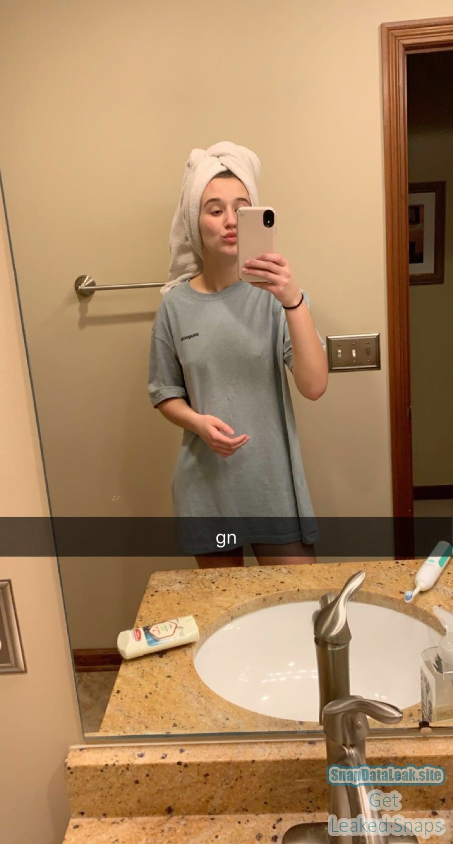 Cheating Teen Slut Snapchat Leak