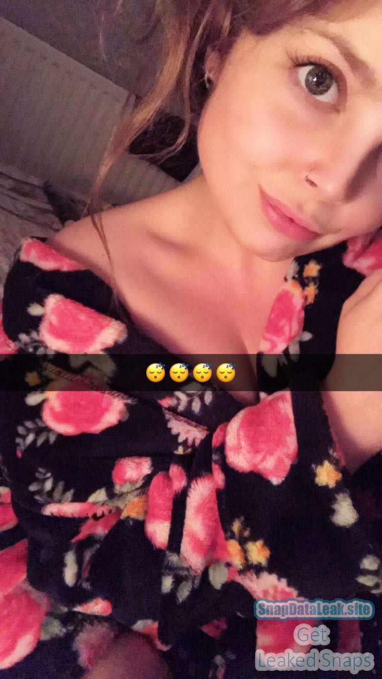 snapchat leak - horny teen