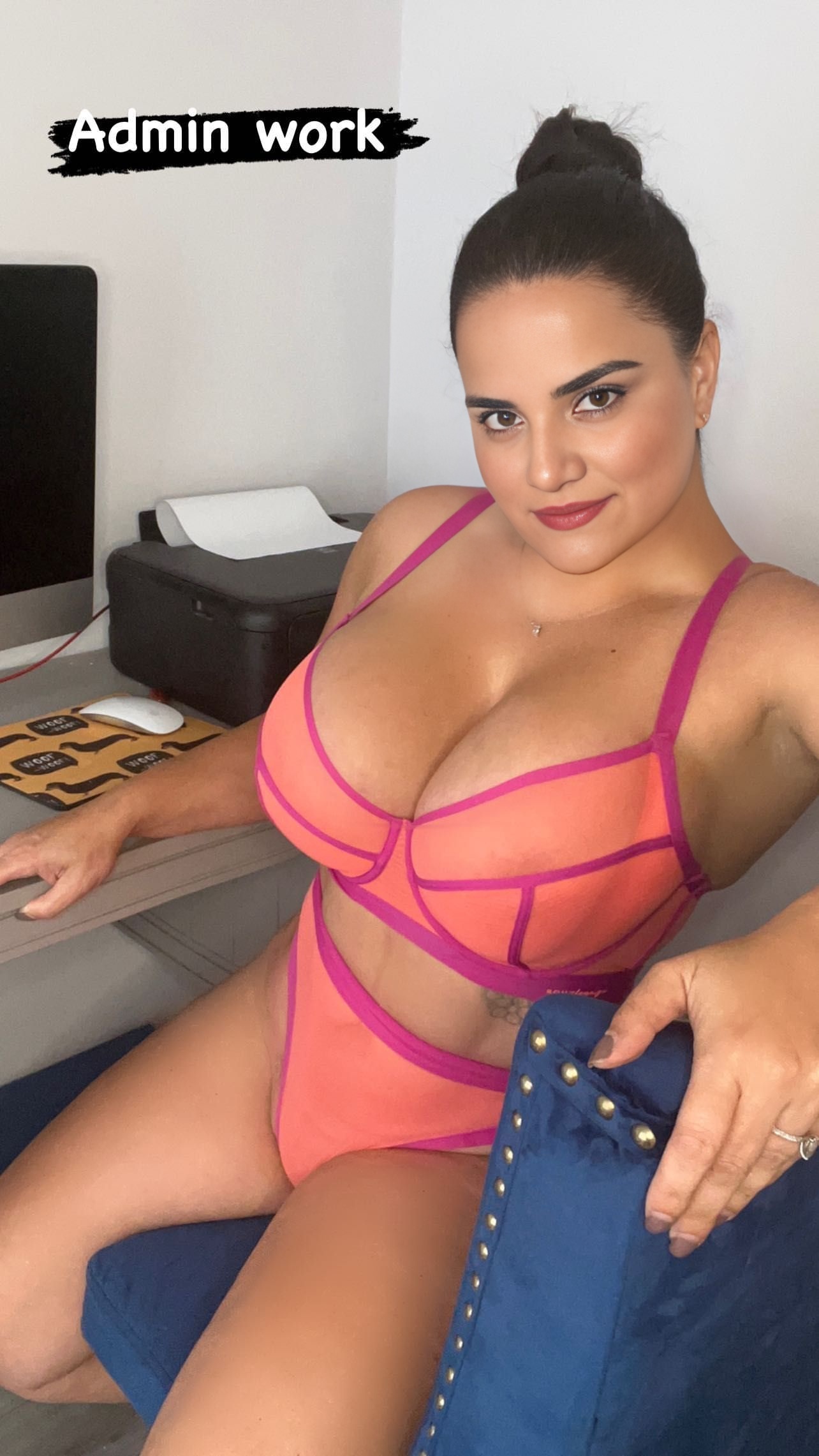 Amarjeet NRI Desi Indian bhabi show her Boobs