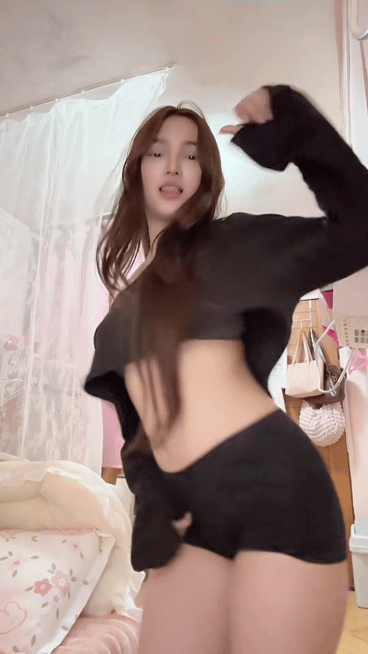 The Unknown Gif Collection 51