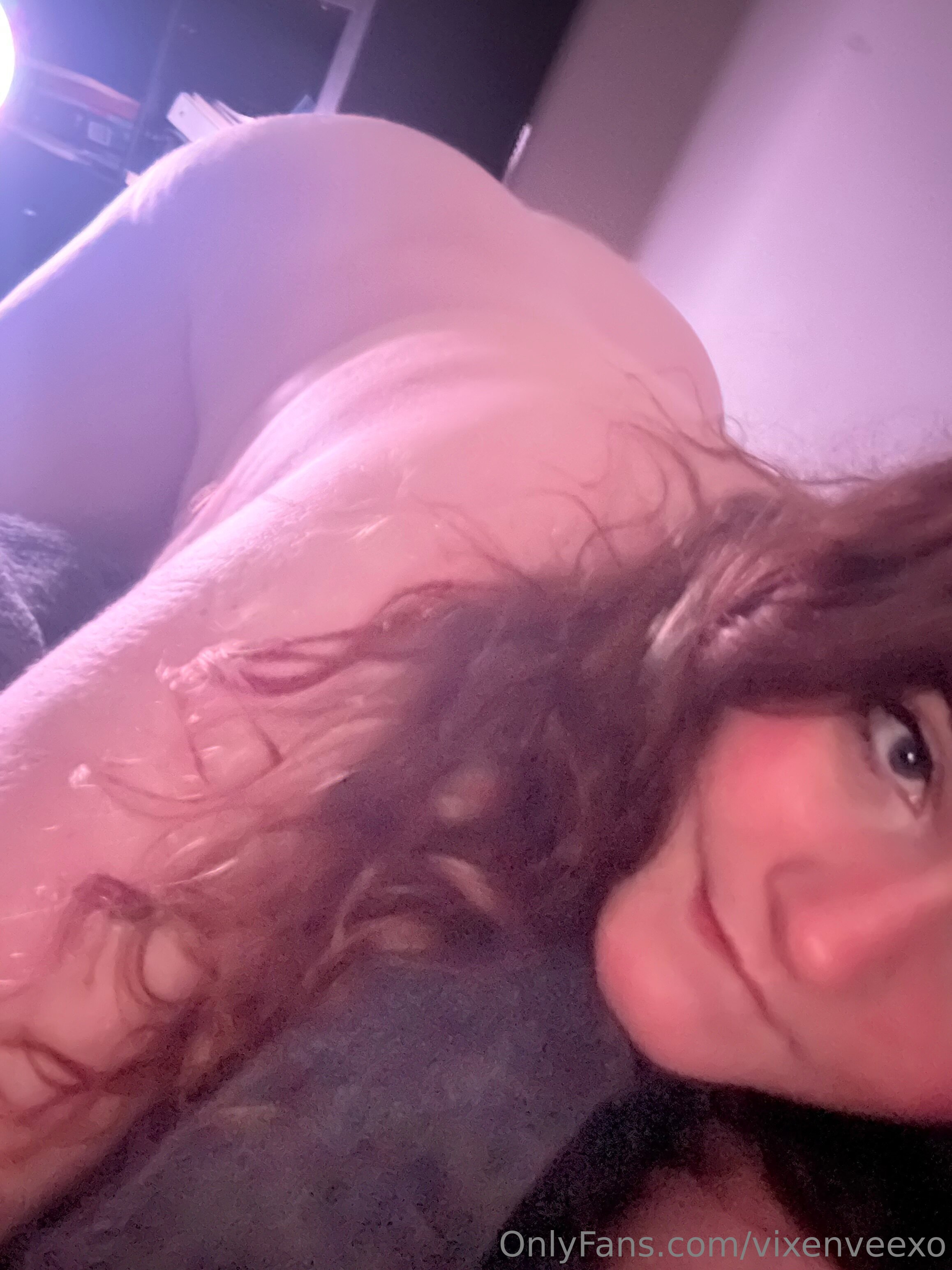 Cute slut with huge ass and tits