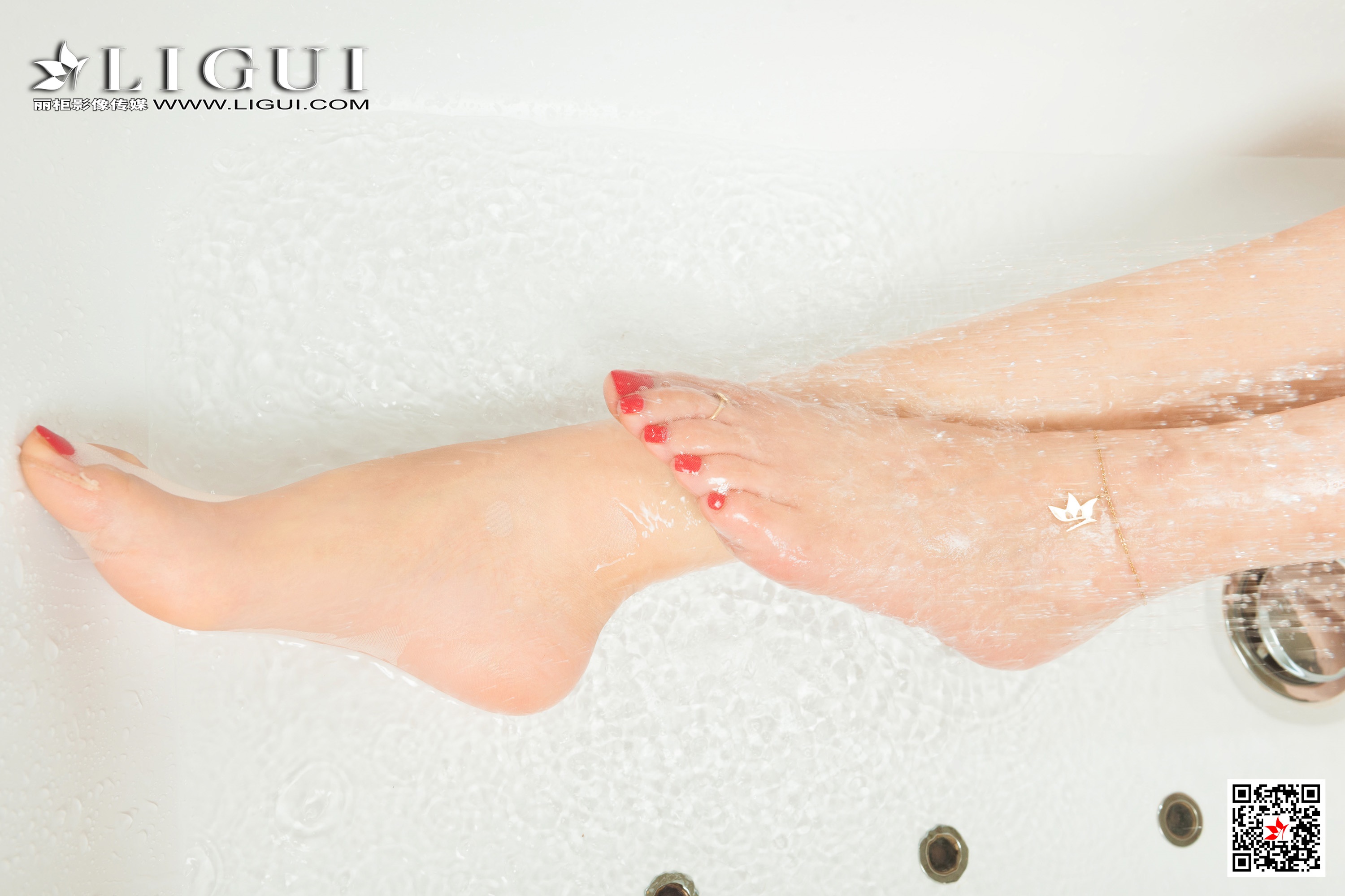 pretty lady dirty feet 181