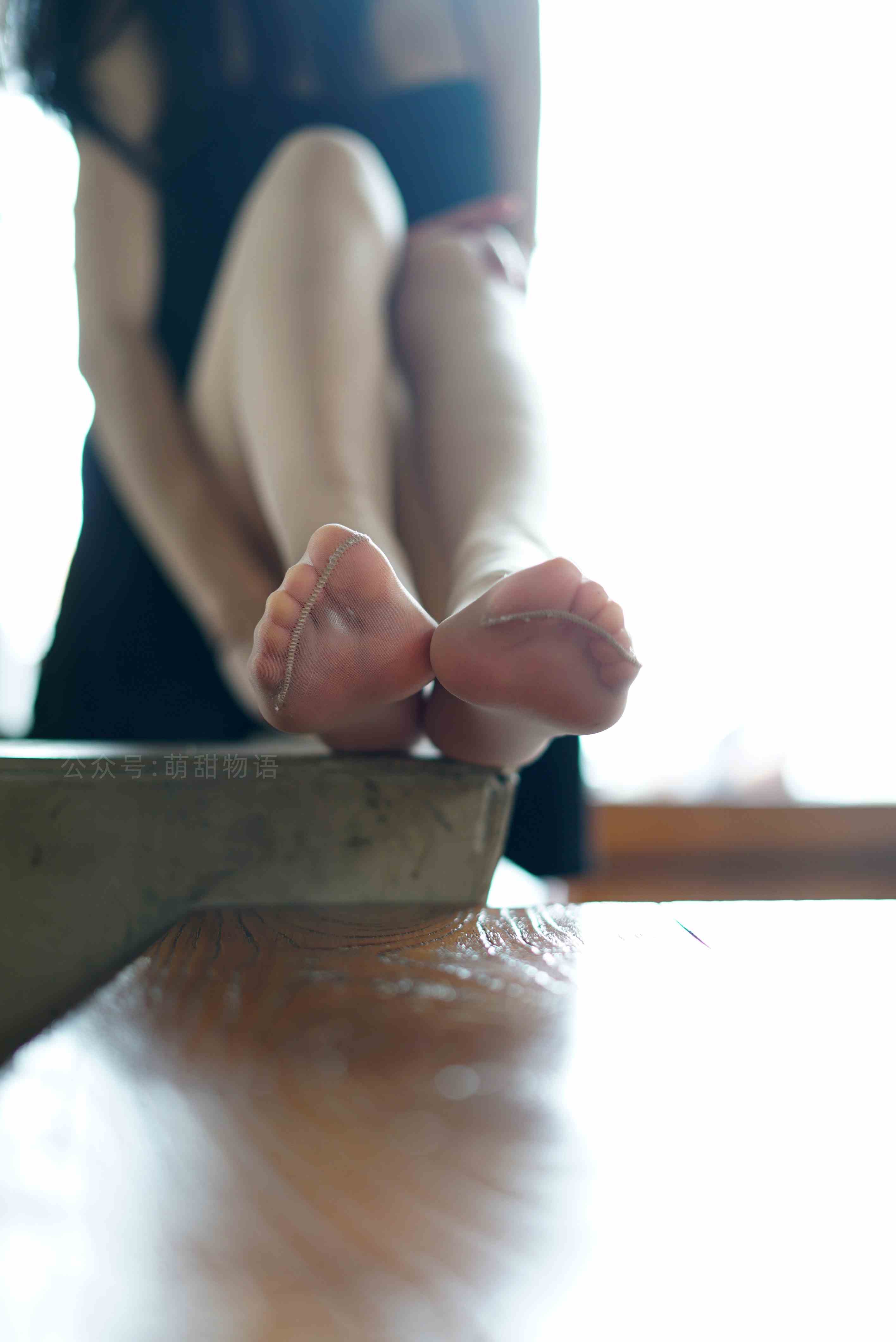 China Beauty Legs and feet 1678