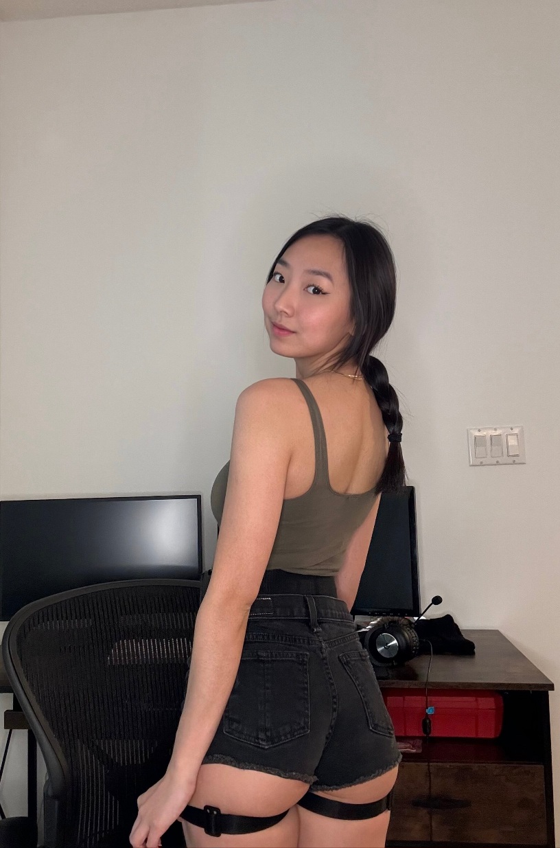 Asian Thick Booty 52