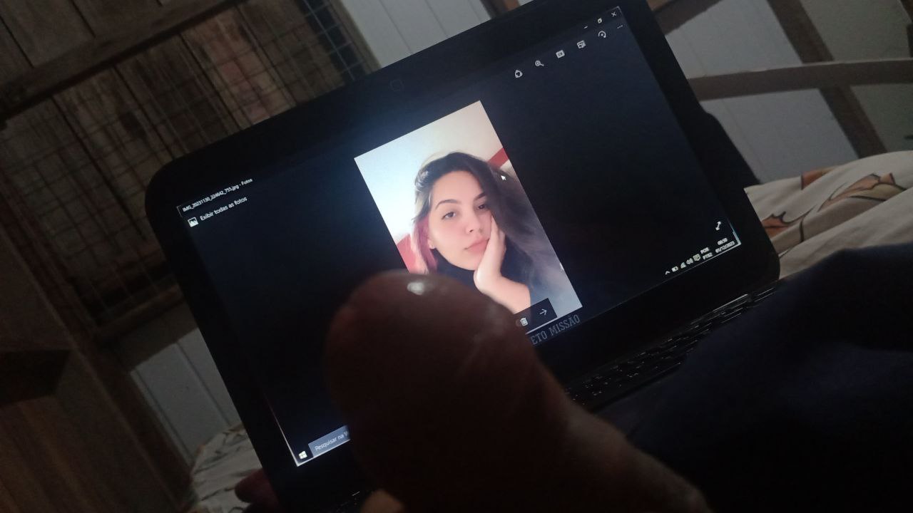 Mirella putinha safada – pack de tributos e gozadas vazado