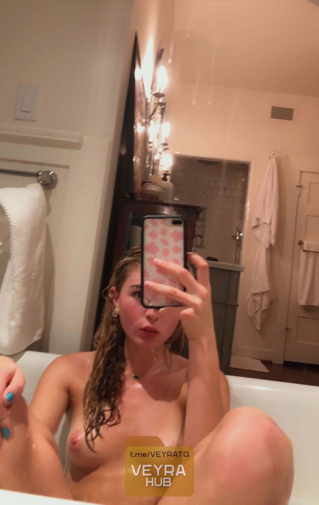 Hot lady Vaughn Dore