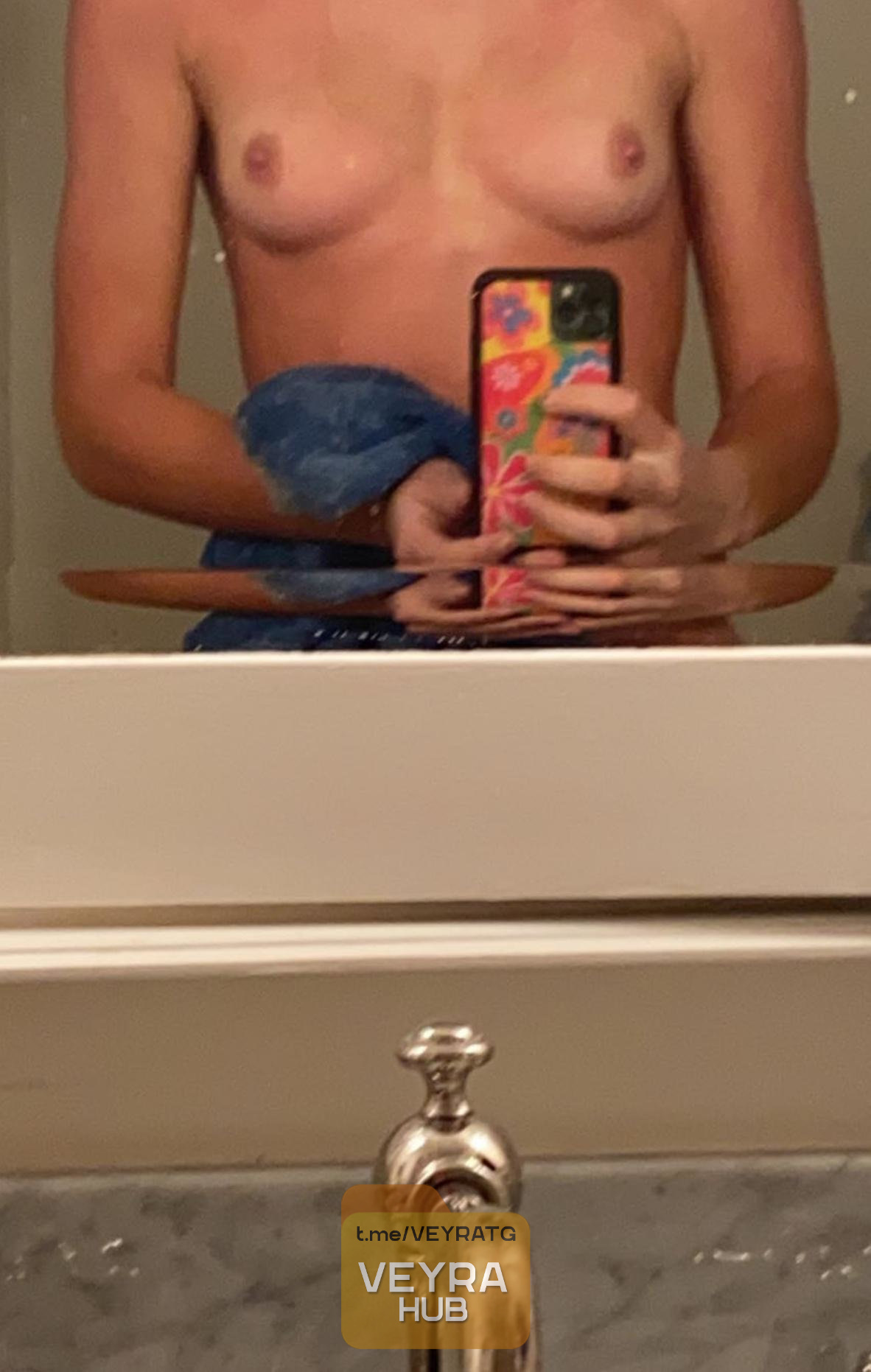 Hot lady Vaughn Dore