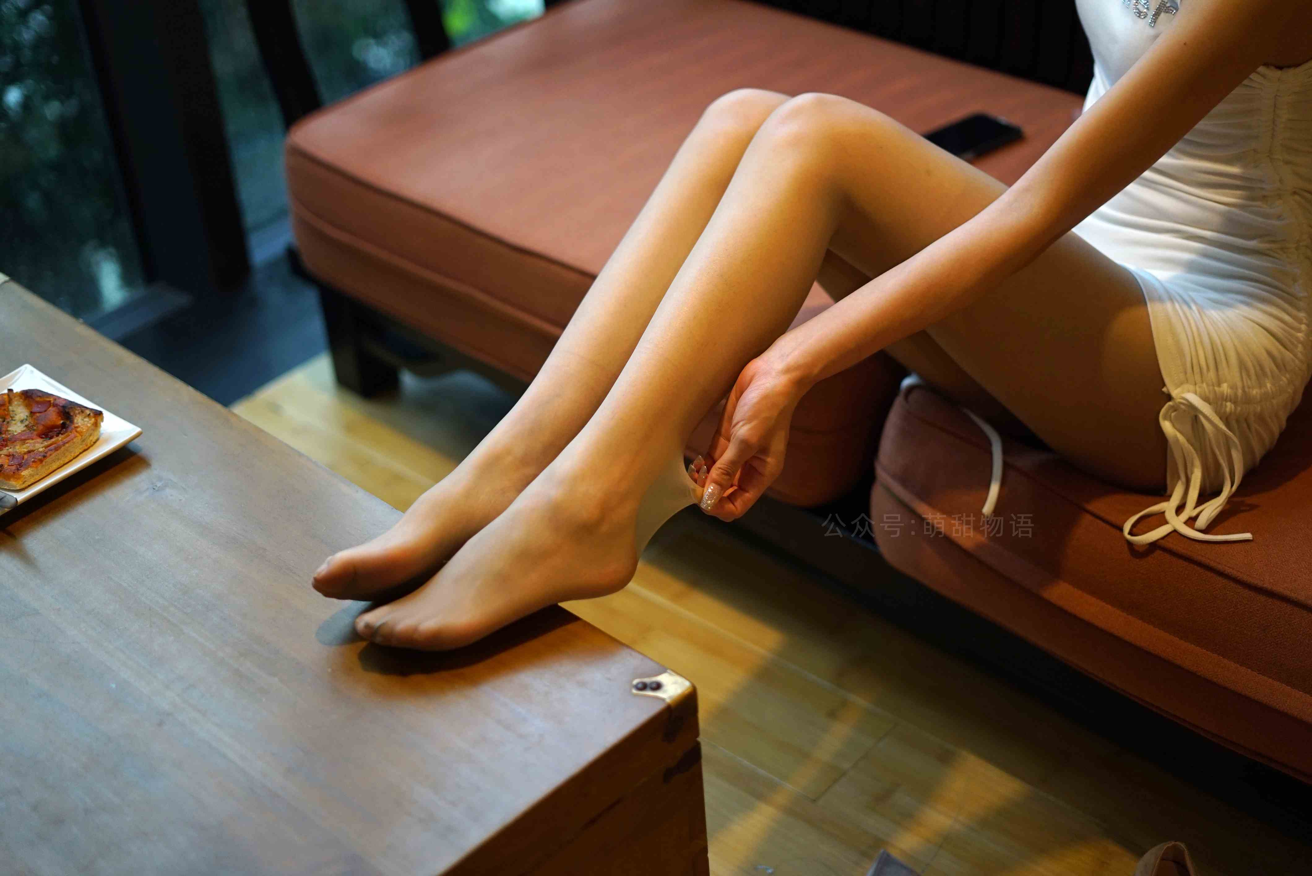 China Beauty Legs and feet 1681