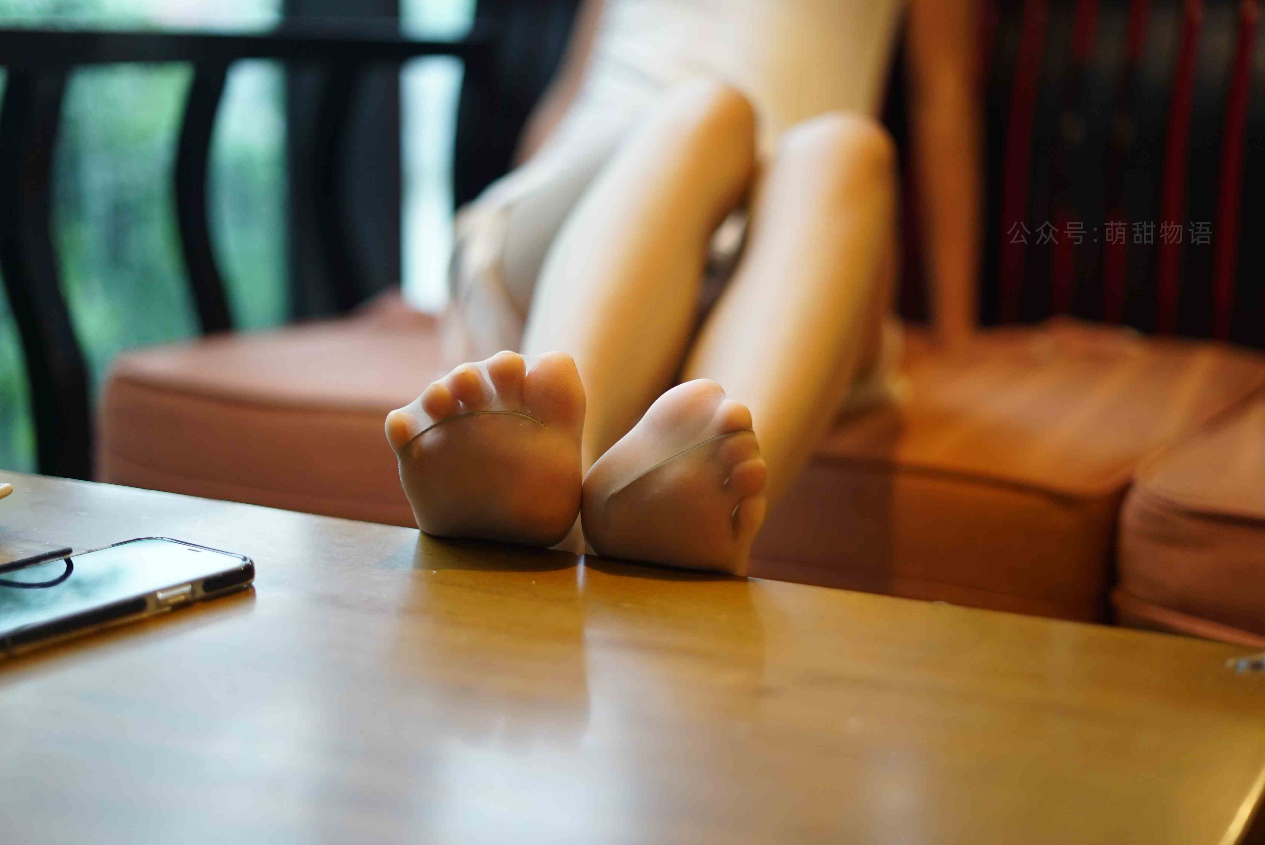 China Beauty Legs and feet 1681