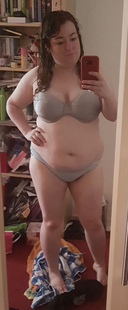 Chubby slut loves to show off