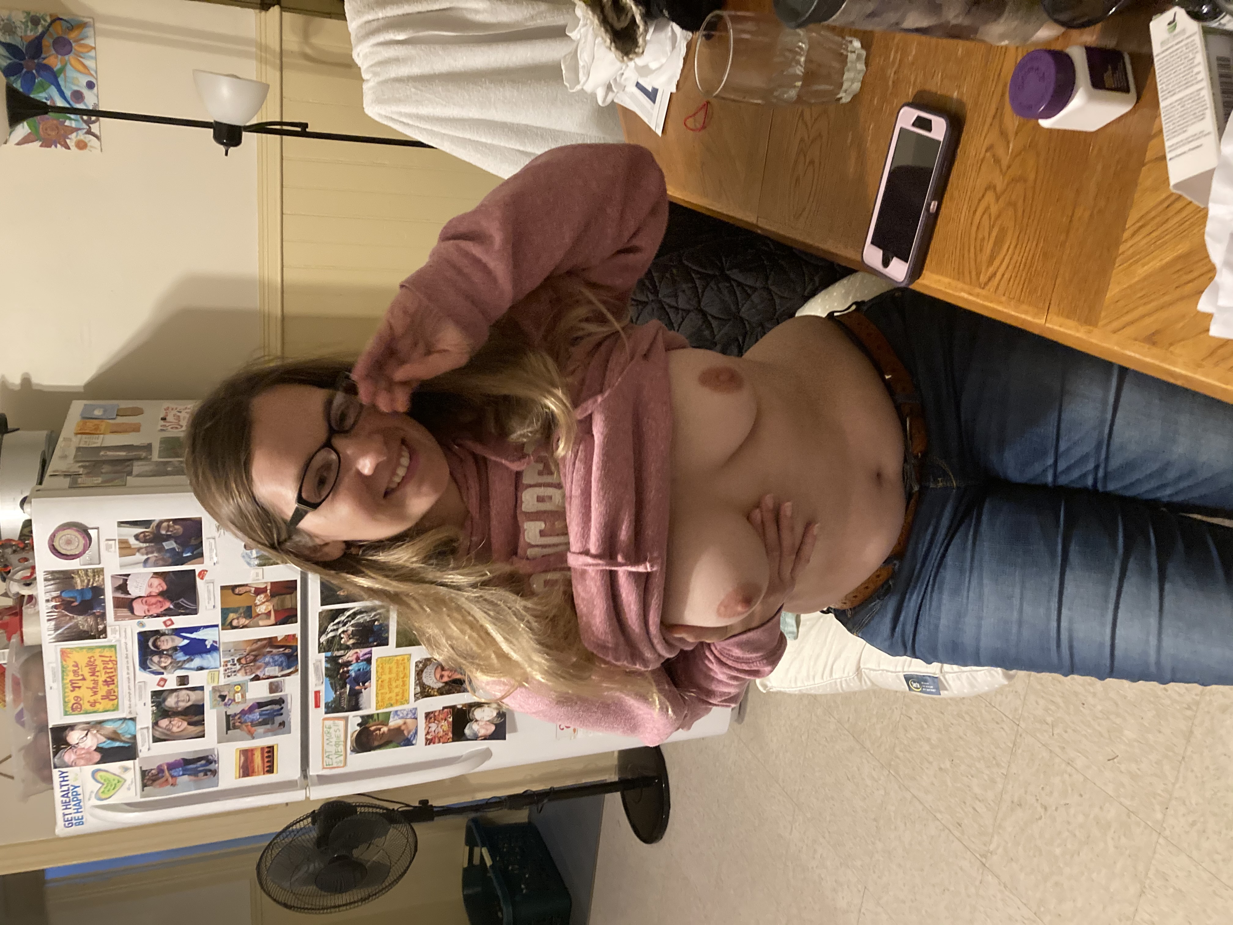 Sexy Girl  With Glasses Showing Big Boobies