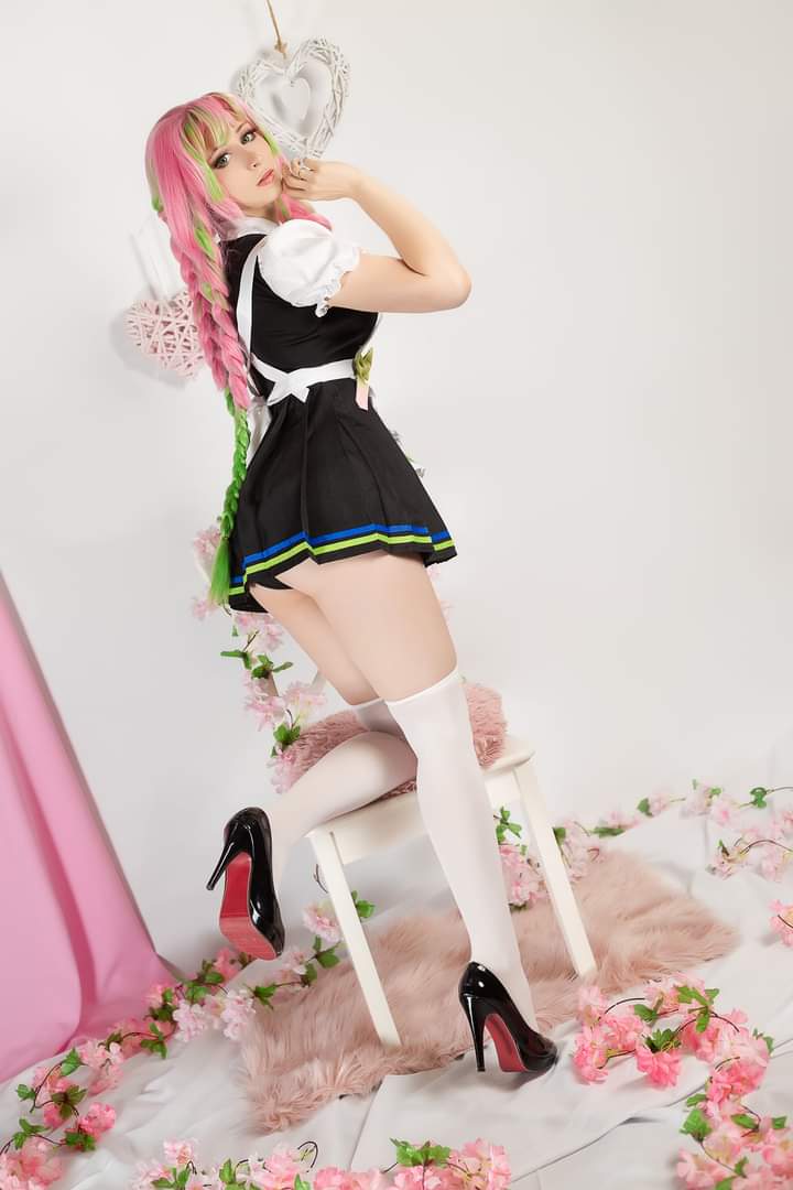 White Thick Booty 52