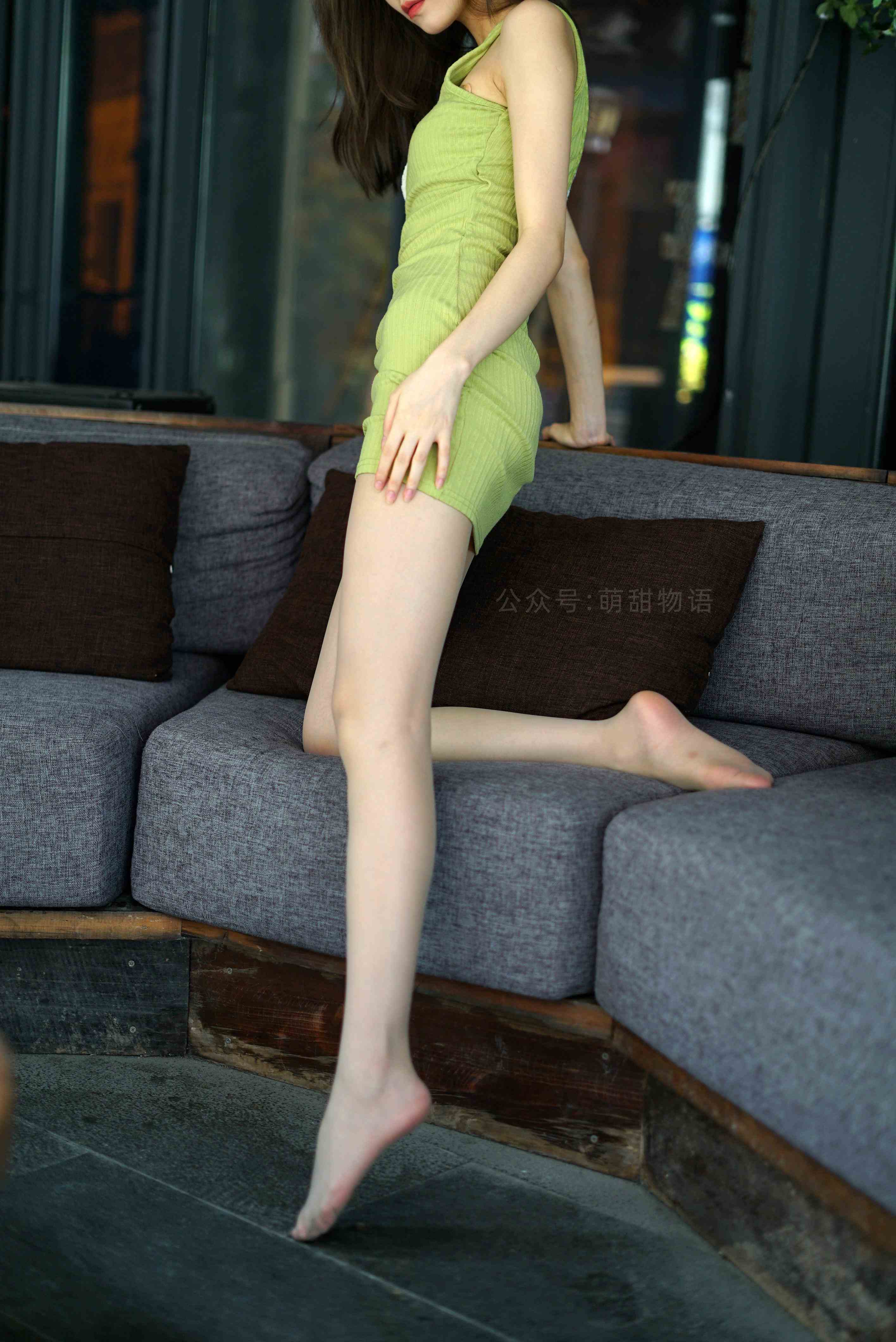 China Beauty Legs and feet 1686