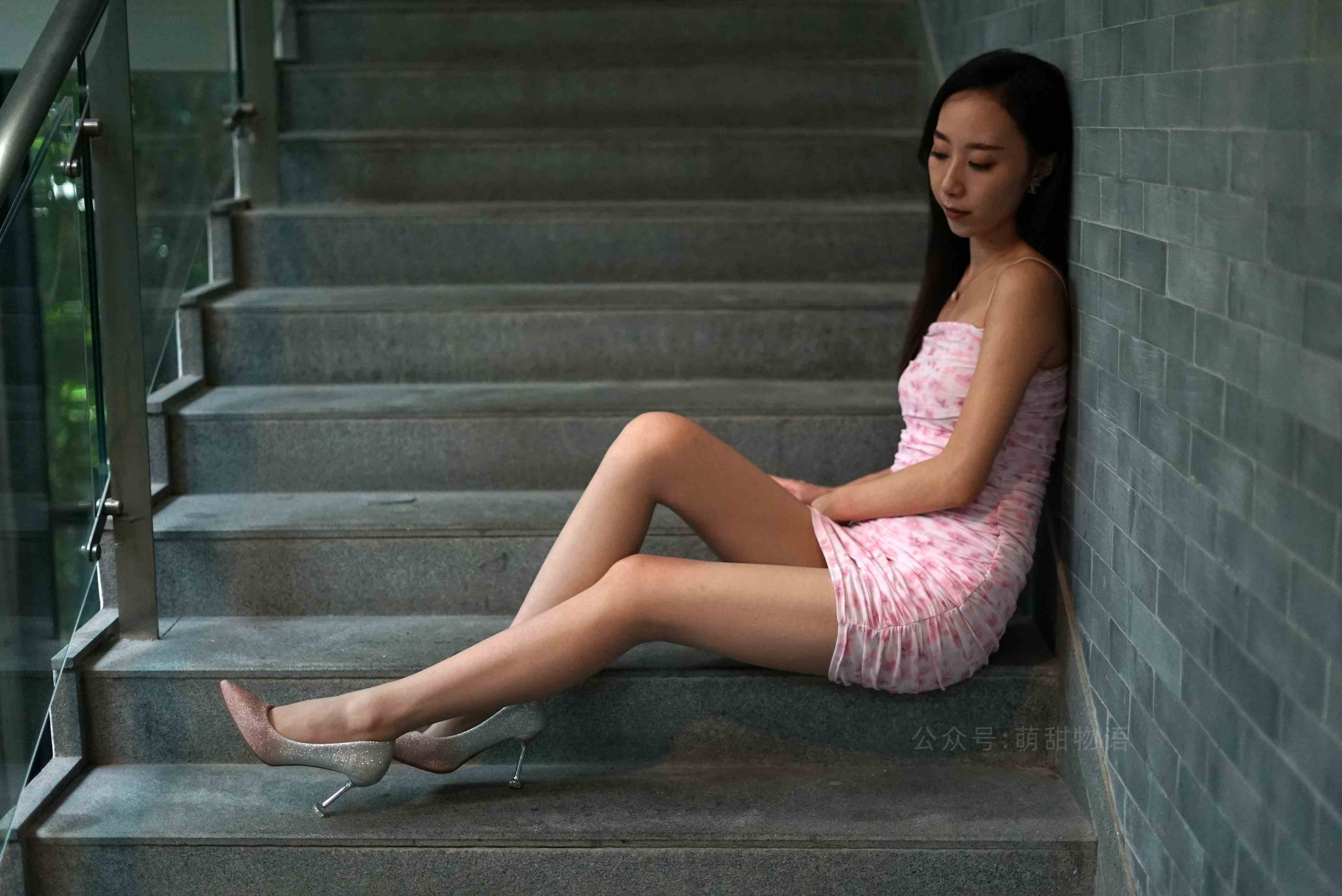 China Beauty Legs and feet 1689