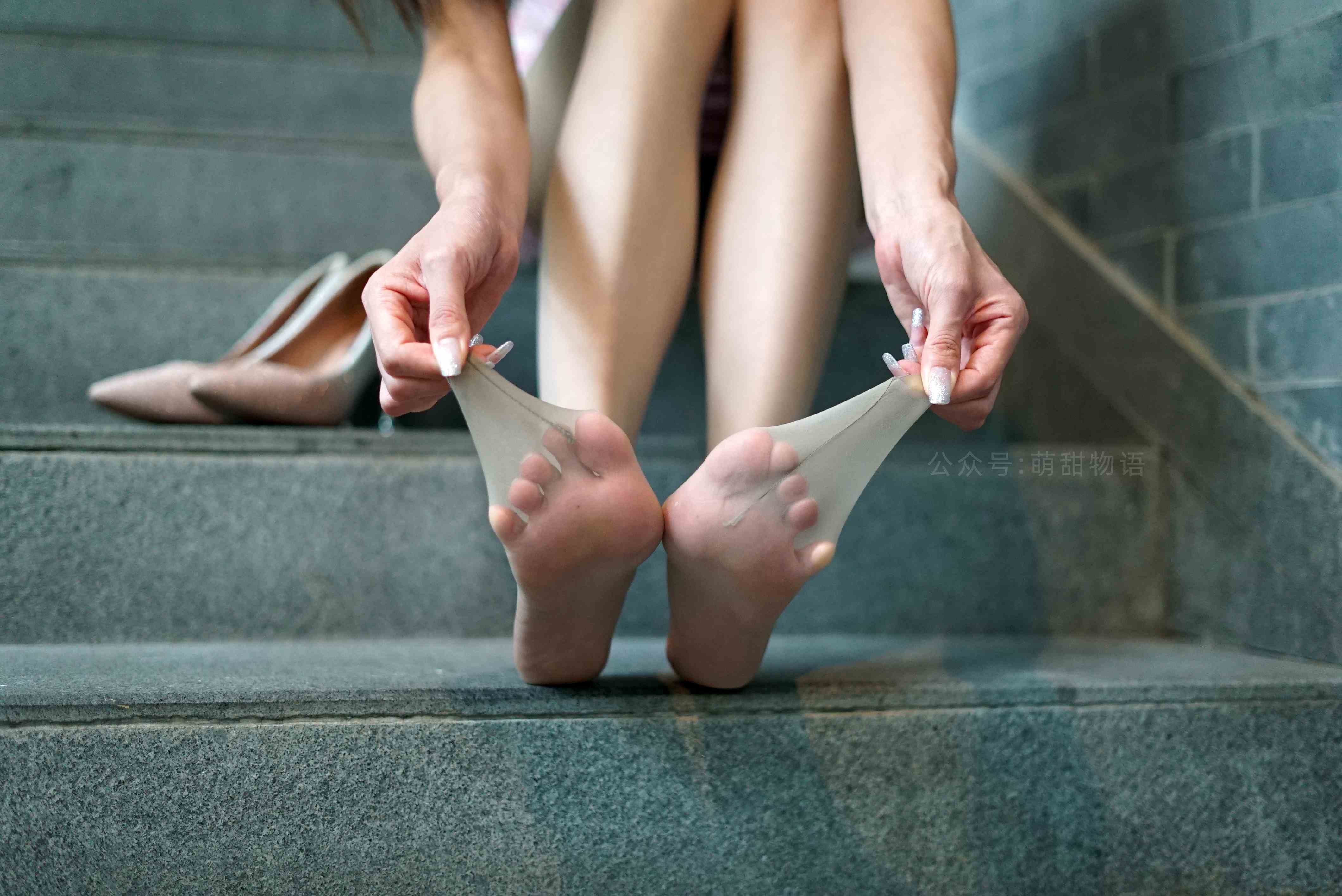 China Beauty Legs and feet 1689