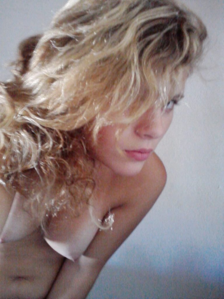 Amateur Assorted Hot Girls