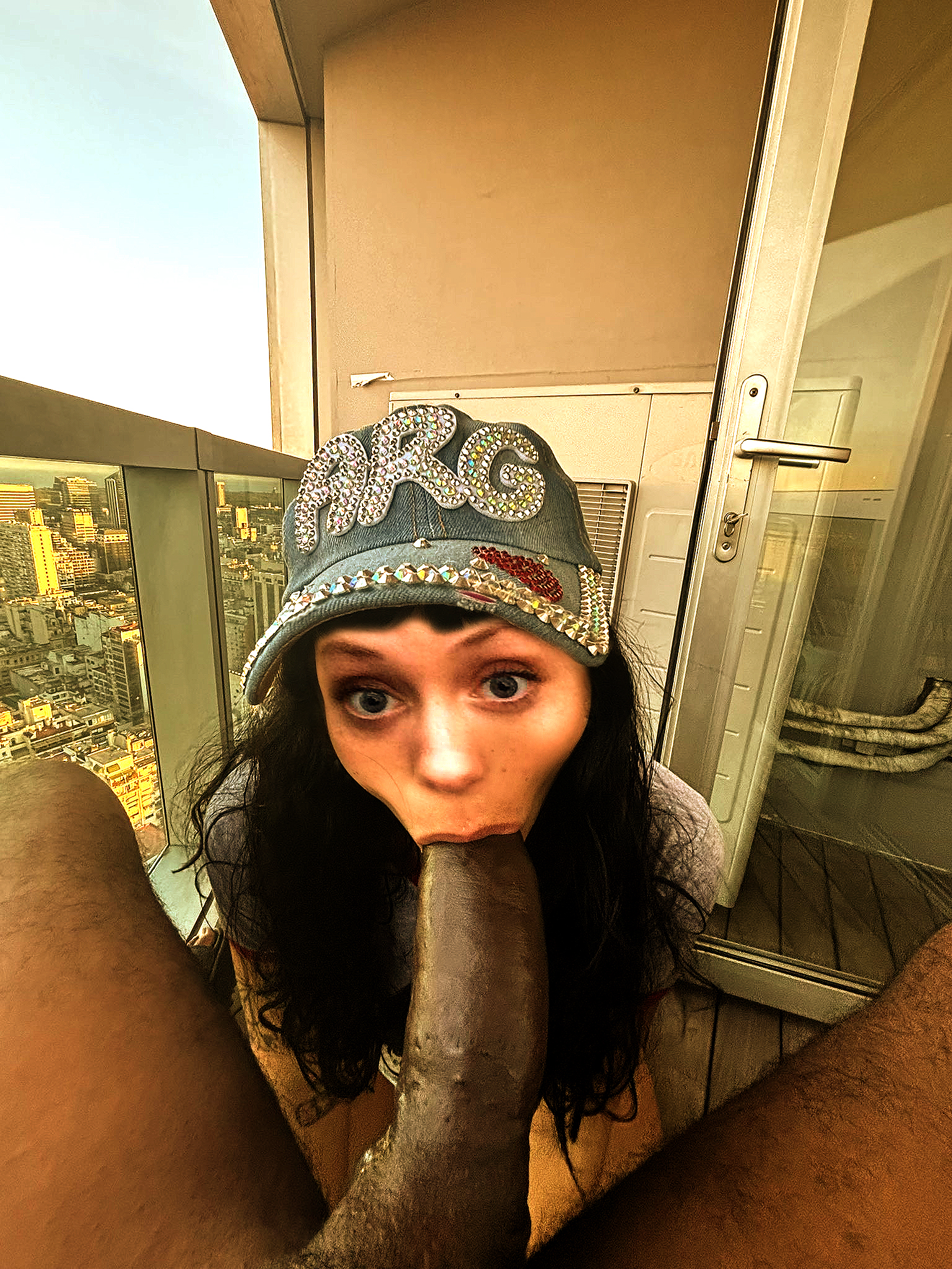 WORLD WIDE RECOGNITION  FOR WHITE WEB SLUTS