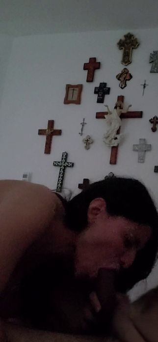 Daniela Duran has sex with a stranger in the dark