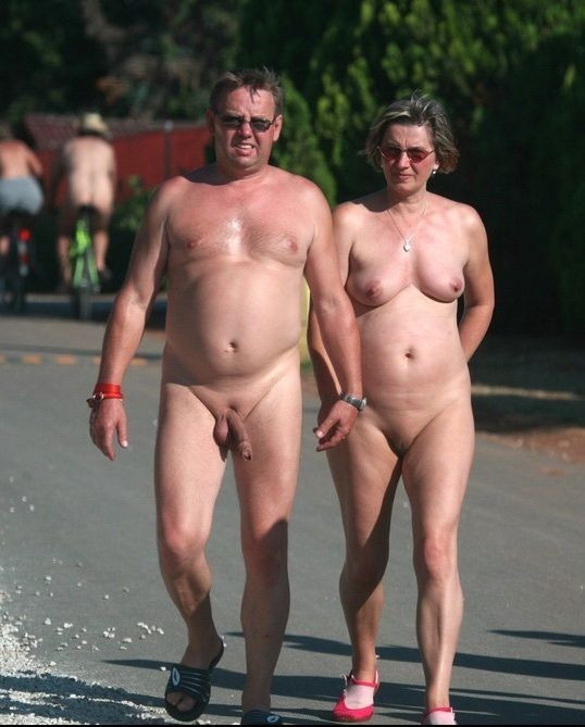 normal, everyday couples at the beach