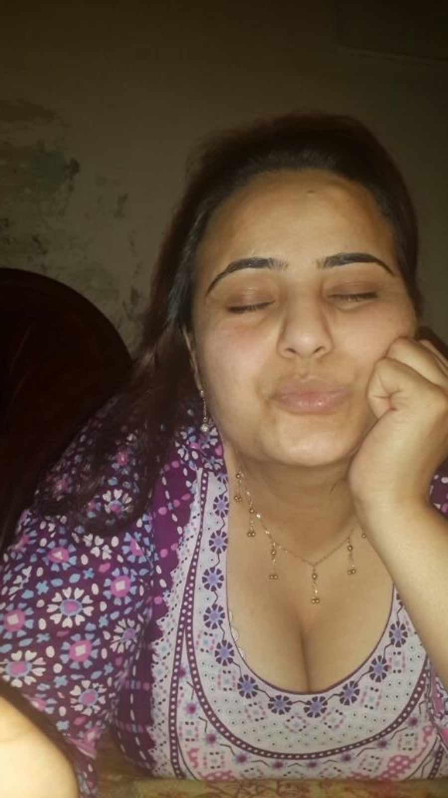 Cute bhabhi
