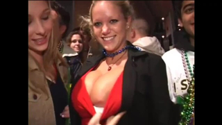 Mardi Gras Tits Flashing 1283
