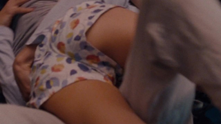 Natalie Portman Nip Slip - 'no Strings Attached' - Kissing, Sex, Tongue, Crotch, Ass, Nude, Upshorts