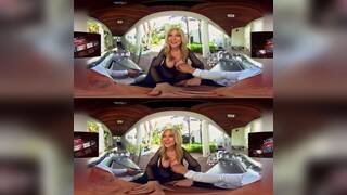 VRHush - MILF Nina Hartley Delivers Confidence in a Big way