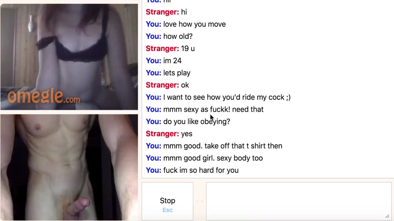 Cute Omegle Teen Rides Her Pillow for Daddy - Shooshtime