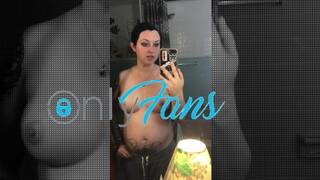 Liz Vicious half Naked with (Shocking Announcement)